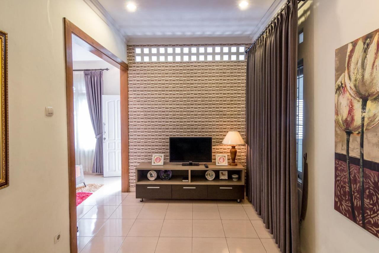 Roemah Noni By Bukit Vista Vila Jogjacarta Exterior foto